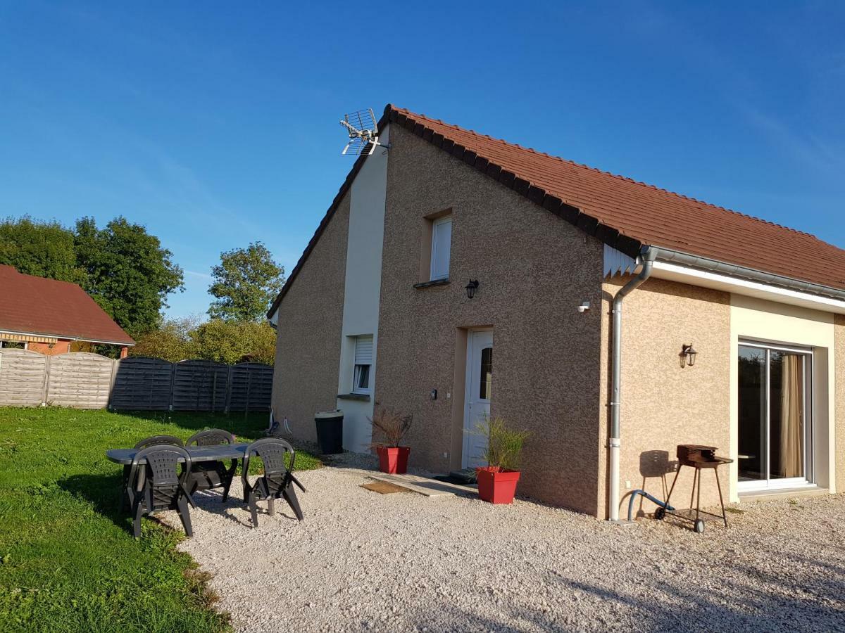 Gite Le Petit Pied-à-Terre La Chapelle-Saint-Sauveur  Esterno foto